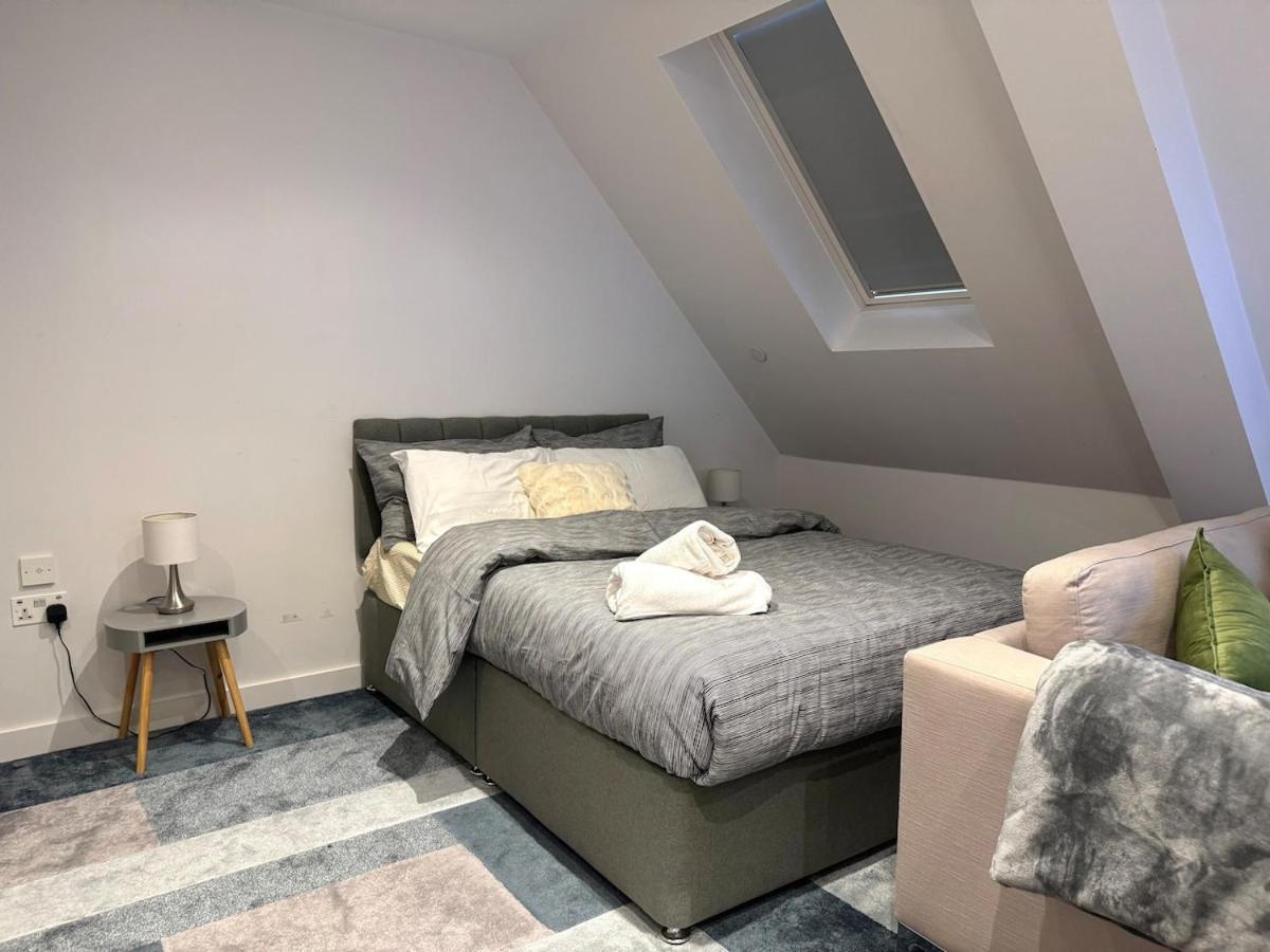 Prime Location! Cozy By Riverside,tube, Shops *